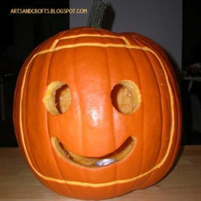 Don't let pumpkin carving season be stressful. Here are some easy DIY, geeky pumpkin carving ideas! Lego Carved Pumpkin